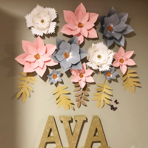 Paper flowers - Picture 3 of 5